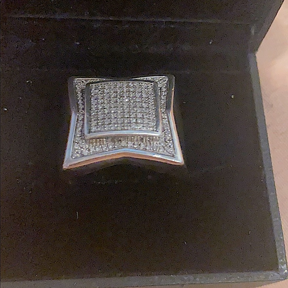 Men’s ring